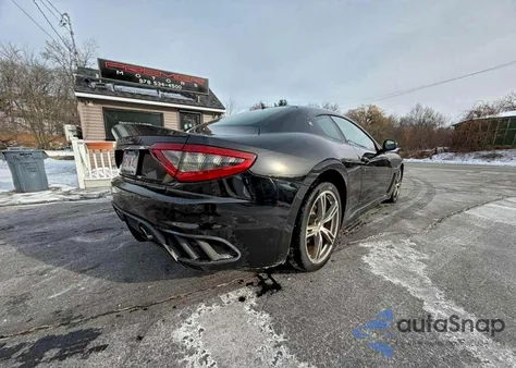 2014 Maserati Granturismo S z USA, uszkodzony, nr VIN ZAM45VLA0E0113163